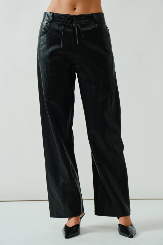 SUPER SOFT FAUX LEATHER STRAIGHT PANTS