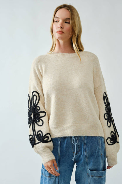 EMBROIDERED DETAIL PULLOVER SWEATER TOP